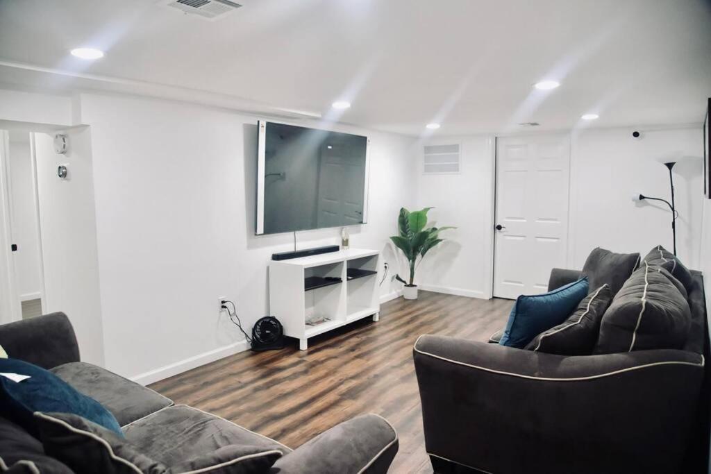 Cozy 2 Bedrooms & 1 Bath 李文斯顿 外观 照片